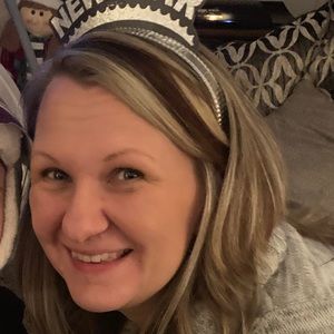 Meet your Posher, Adrienne